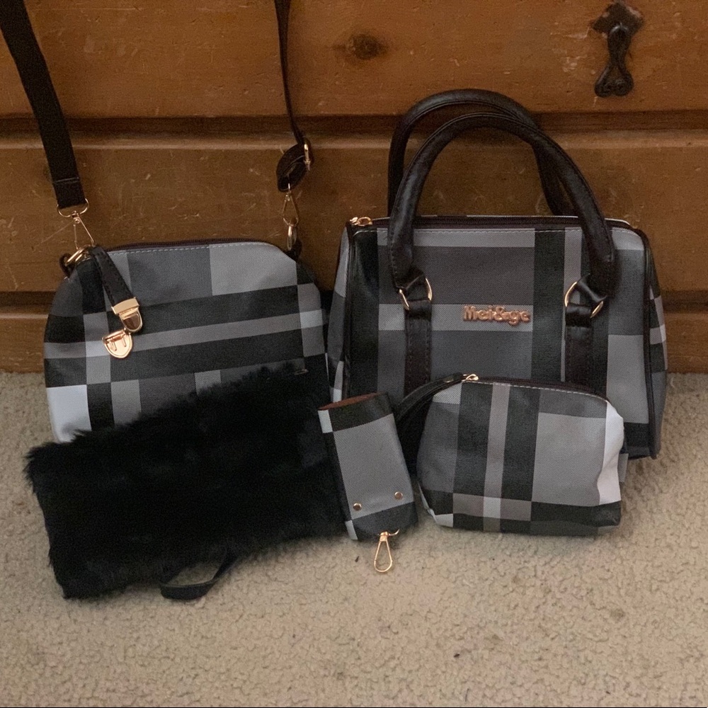 Matching bag set